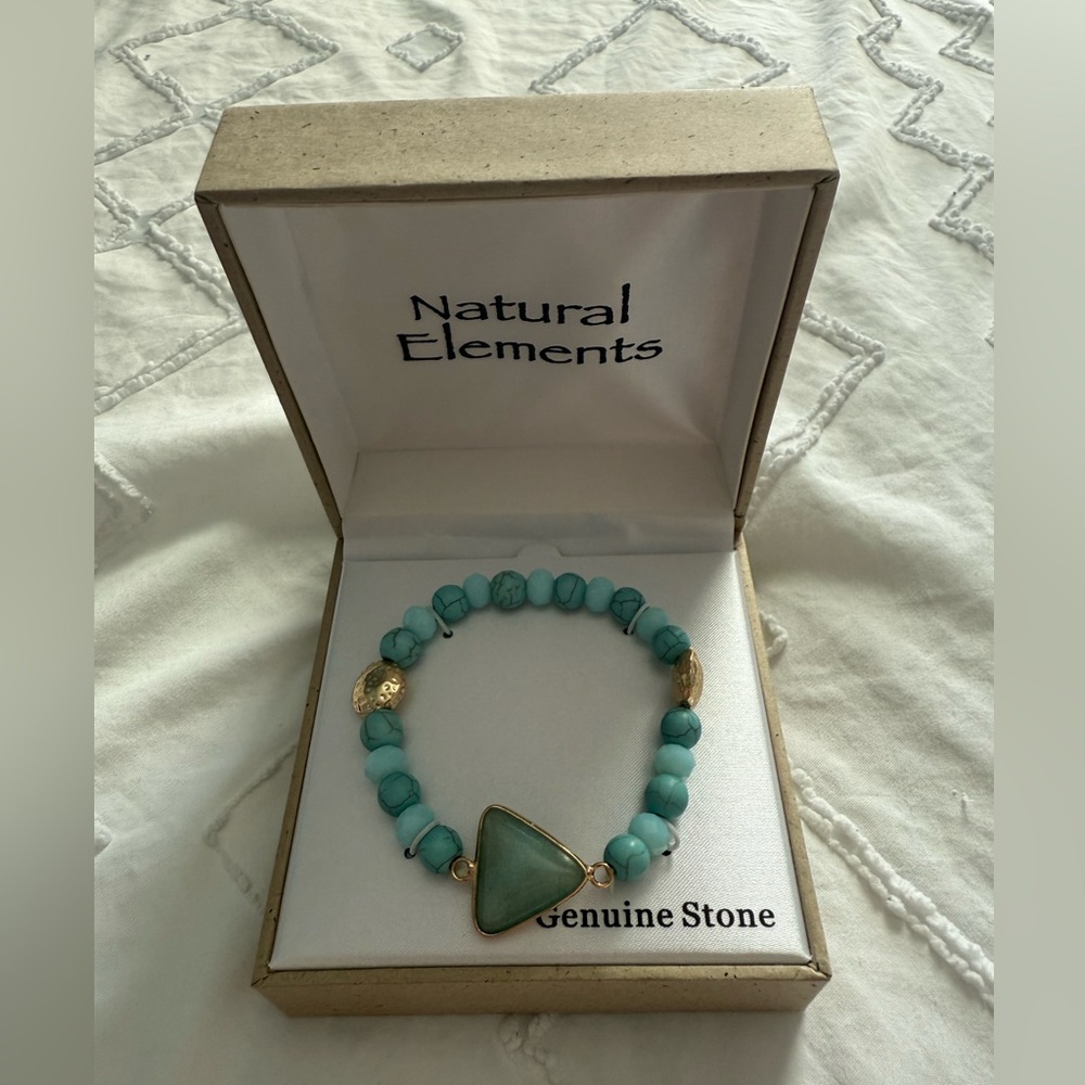 Natural Elements Turquoise and Gold Bracelet